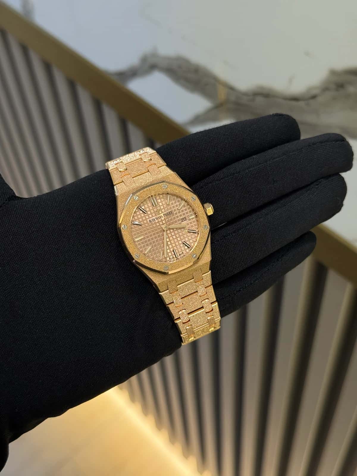 Royal Oak - Thumbnail 11