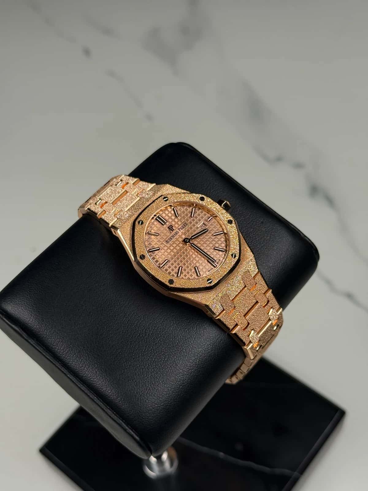 Royal Oak - Thumbnail 8