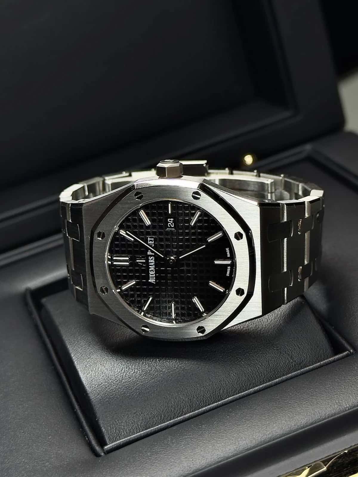 Royal Oak - Thumbnail 13