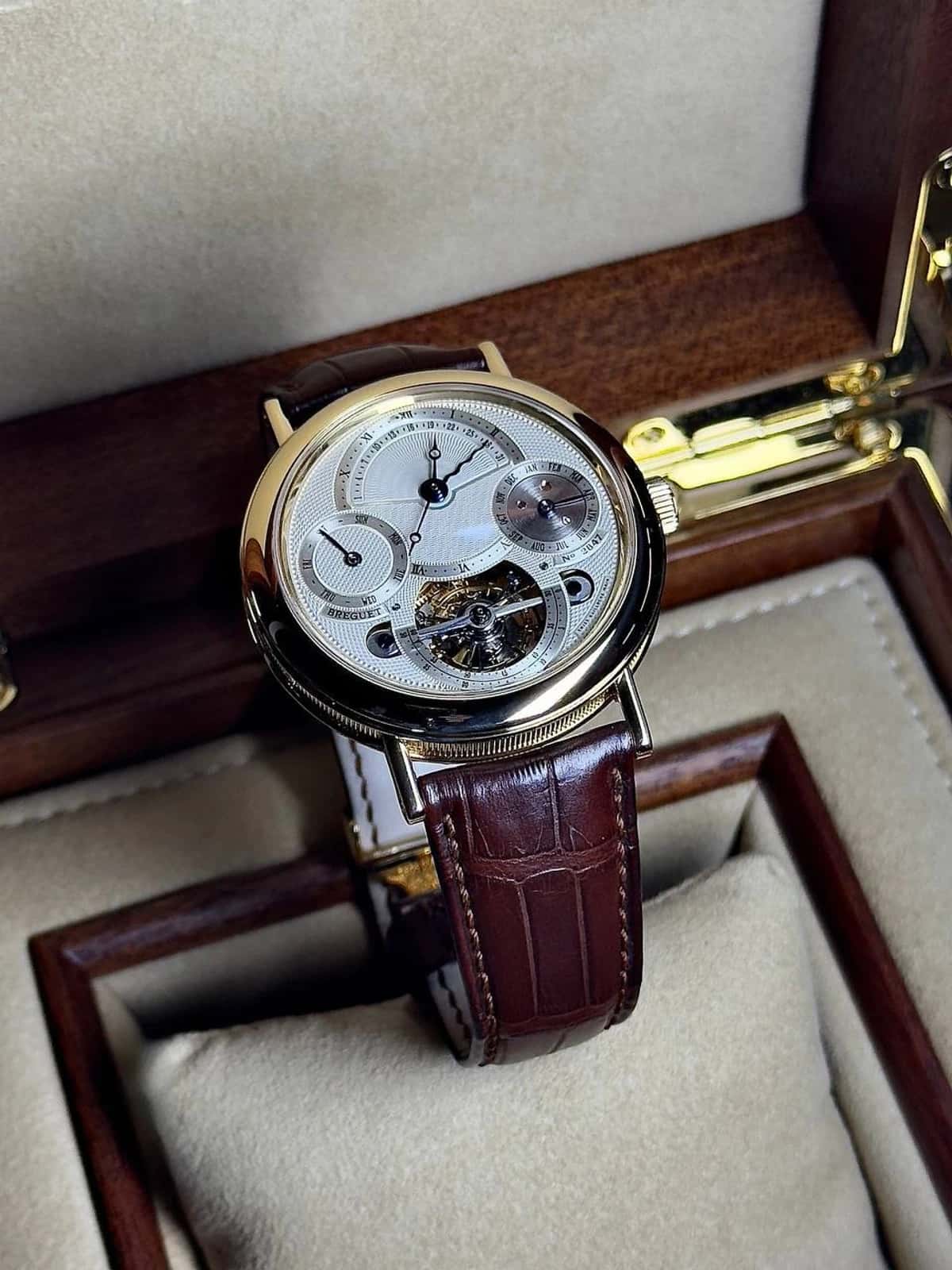 Tourbillon Classique Grande Complications 39 - Thumbnail 12