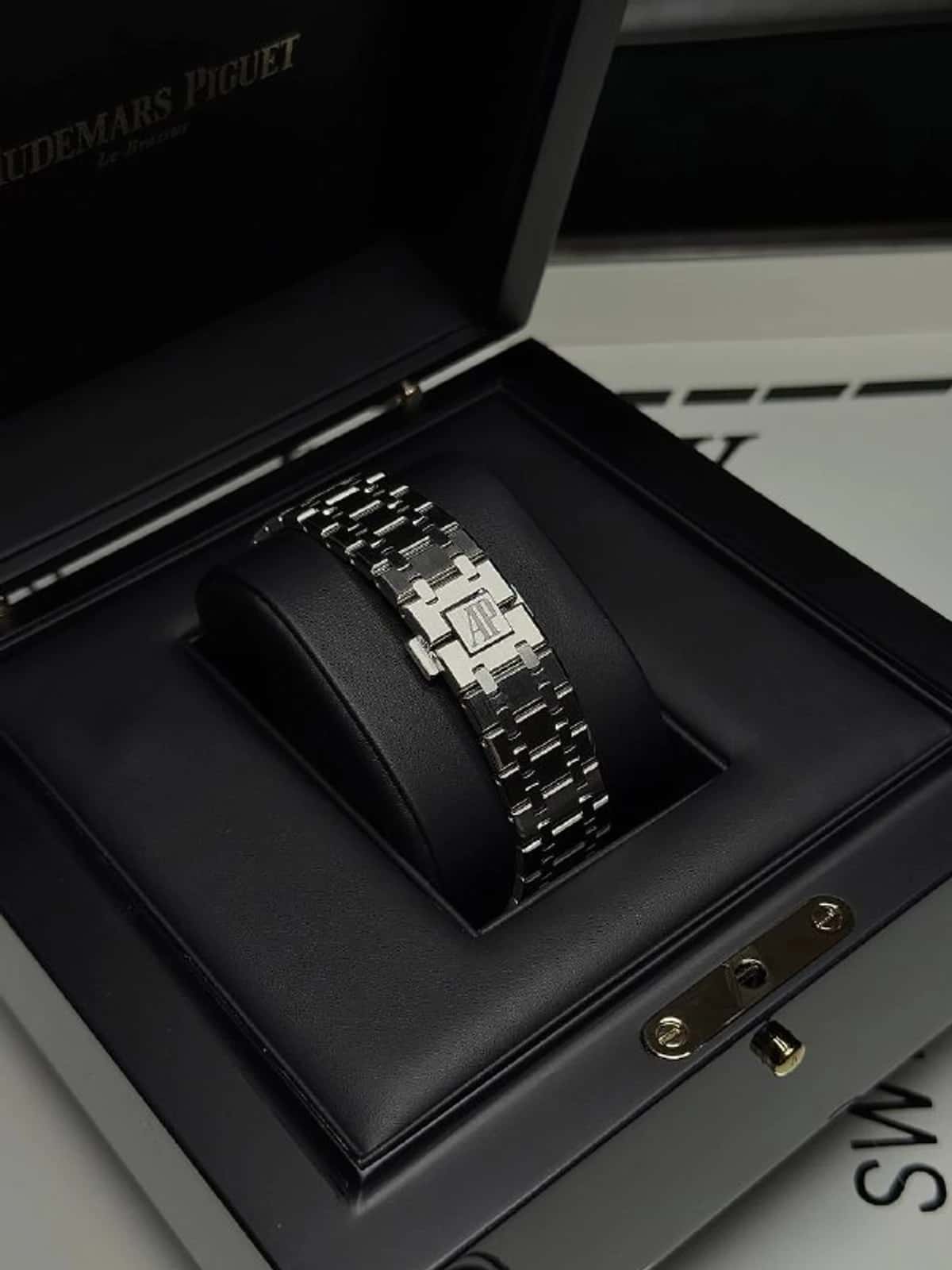 Royal Oak Chronograph - Thumbnail 19
