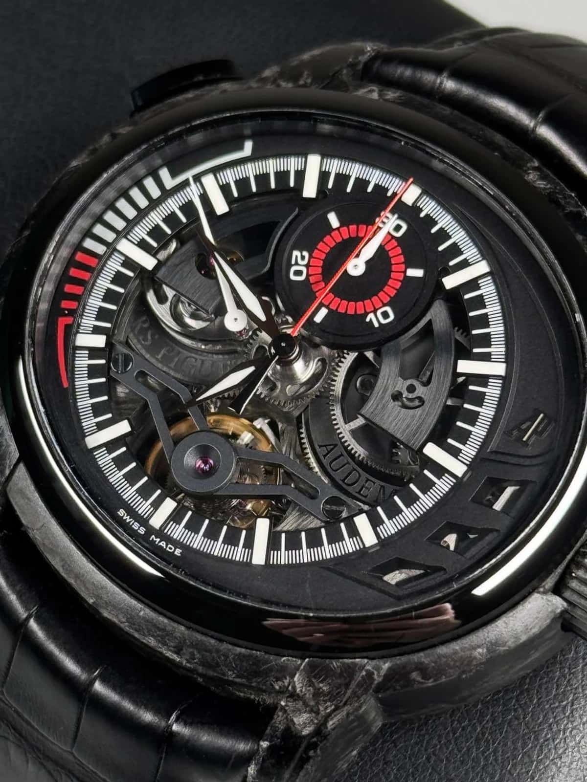 Millenary Carbon One Tourbillon Chronograph - Thumbnail 8