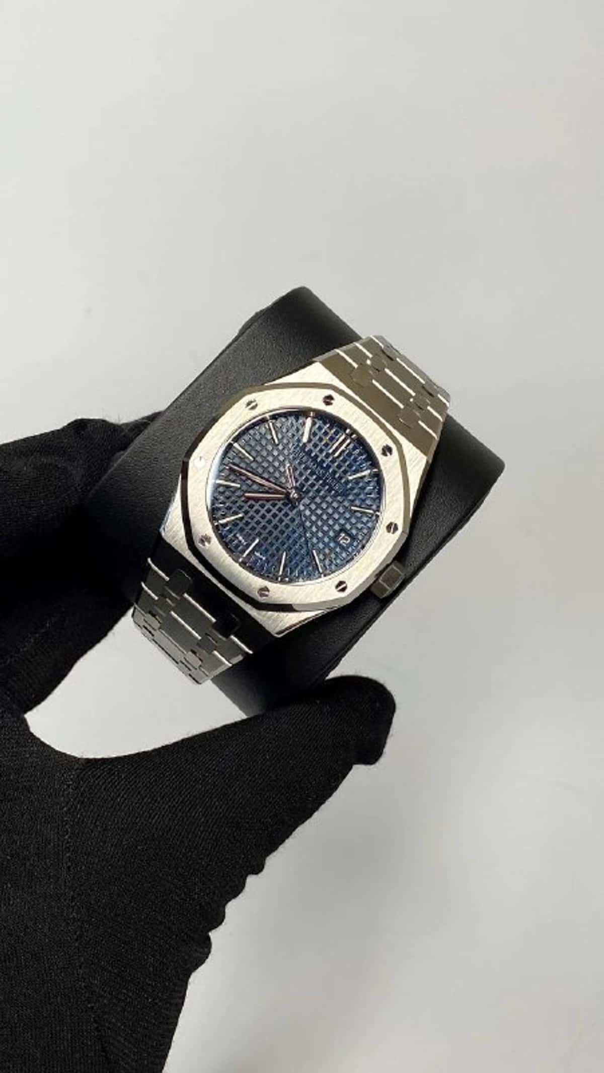 Royal Oak - Thumbnail 5