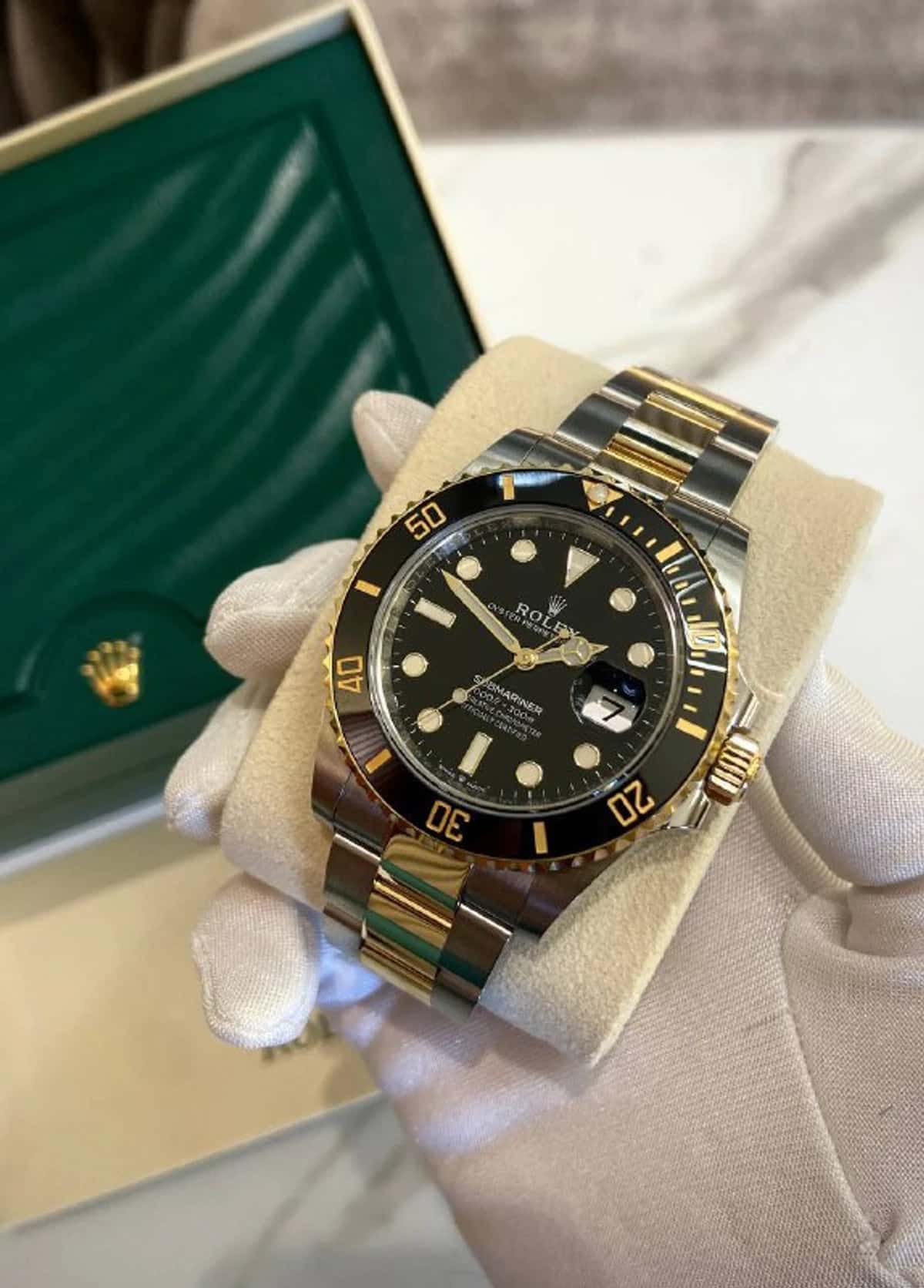 Submariner Date - Thumbnail 8