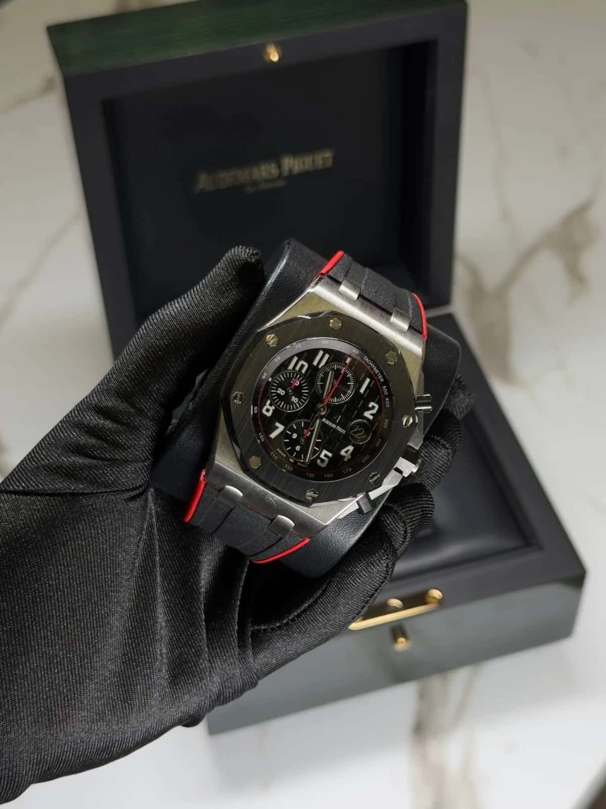 Royal Oak Offshore - Thumbnail 13