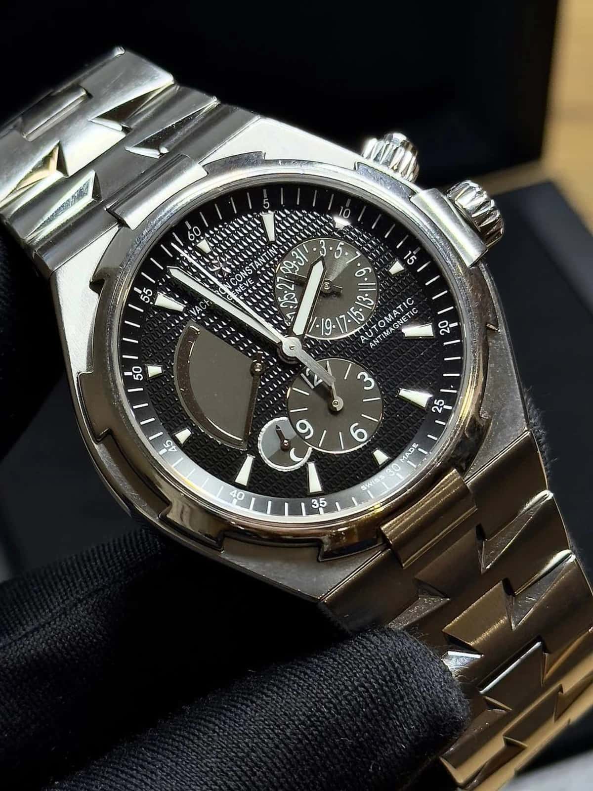 Overseas Dual Time - Thumbnail 8