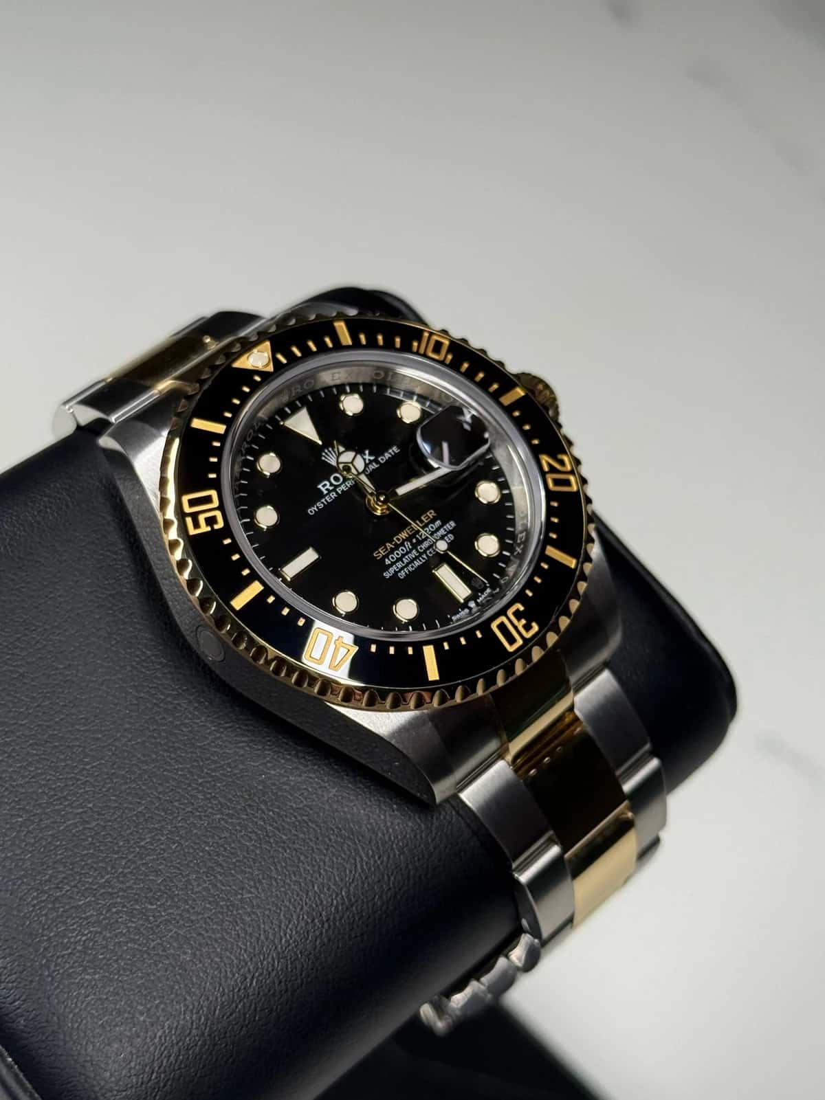 Sea-Dweller - Thumbnail 10