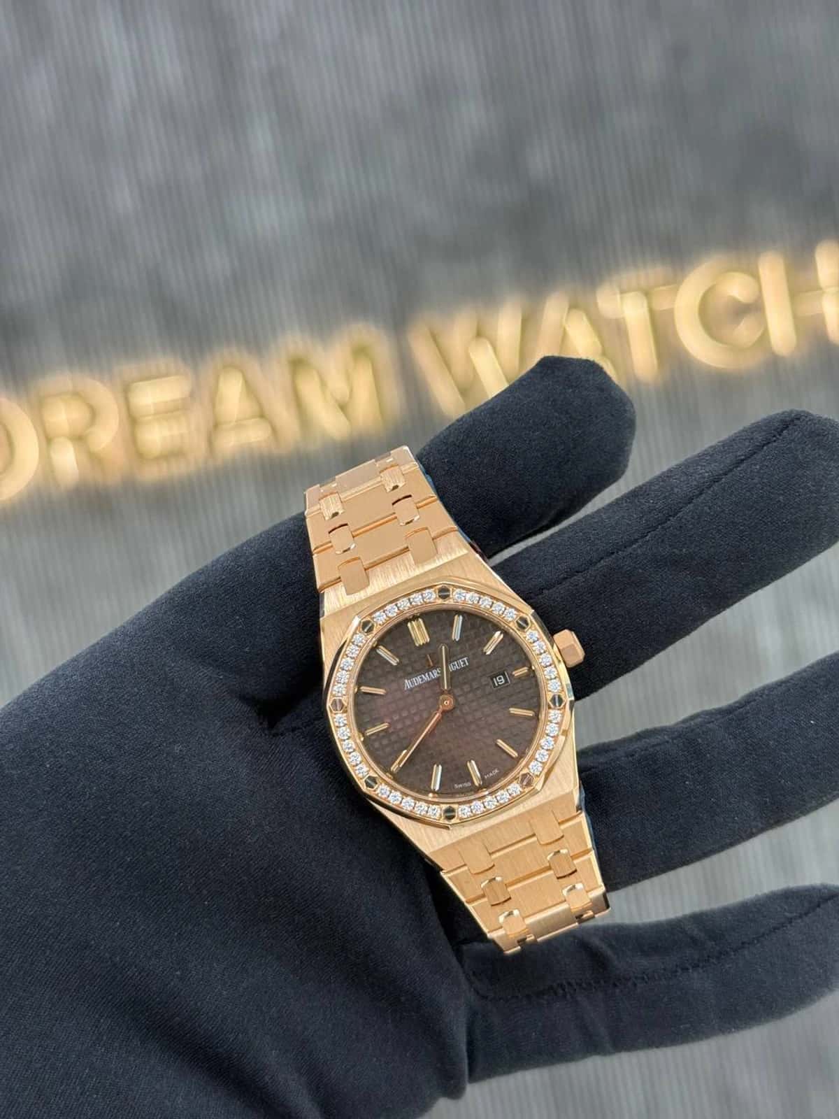 Royal Oak - Thumbnail 6