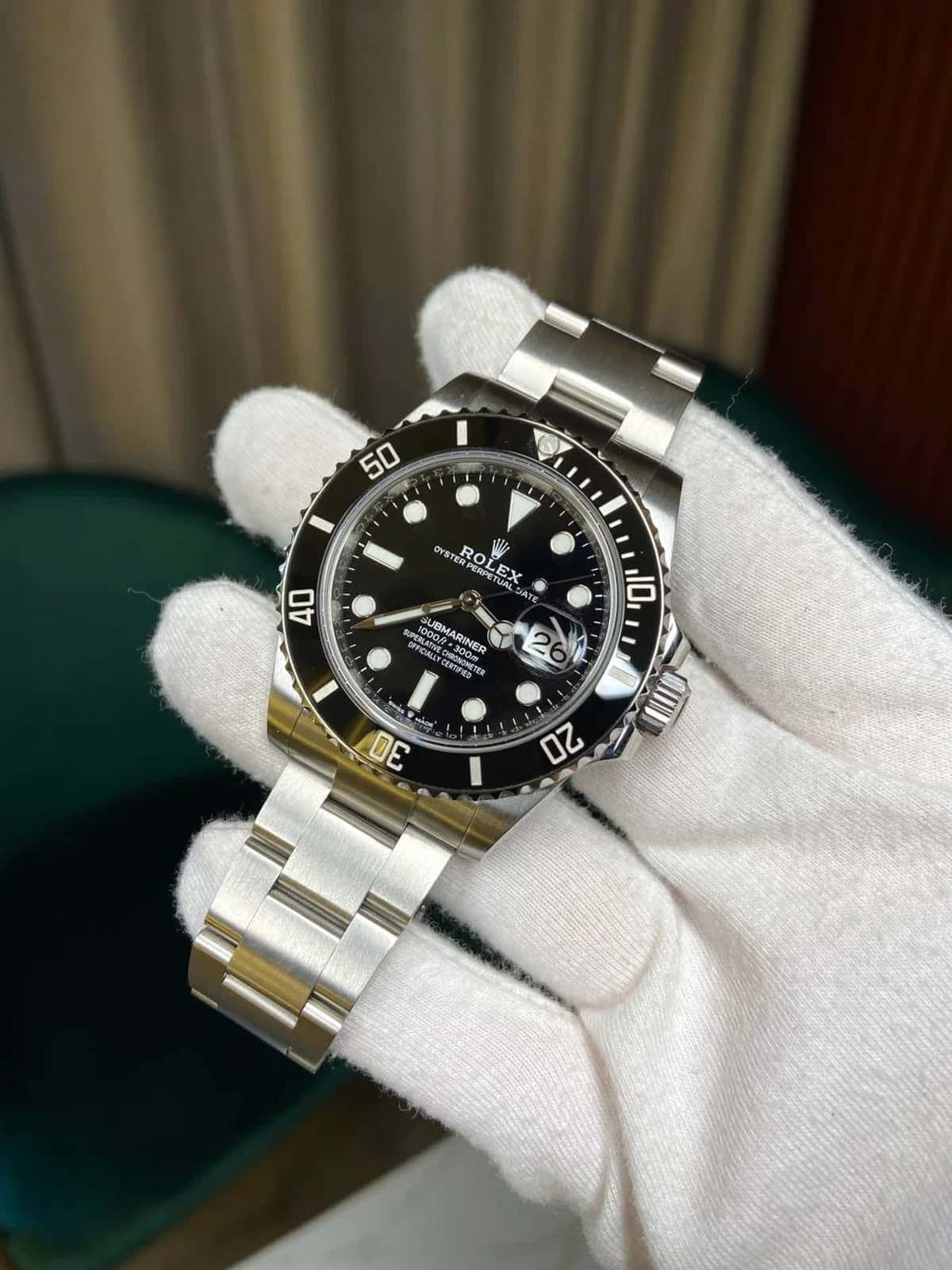Submariner Date - Thumbnail 4