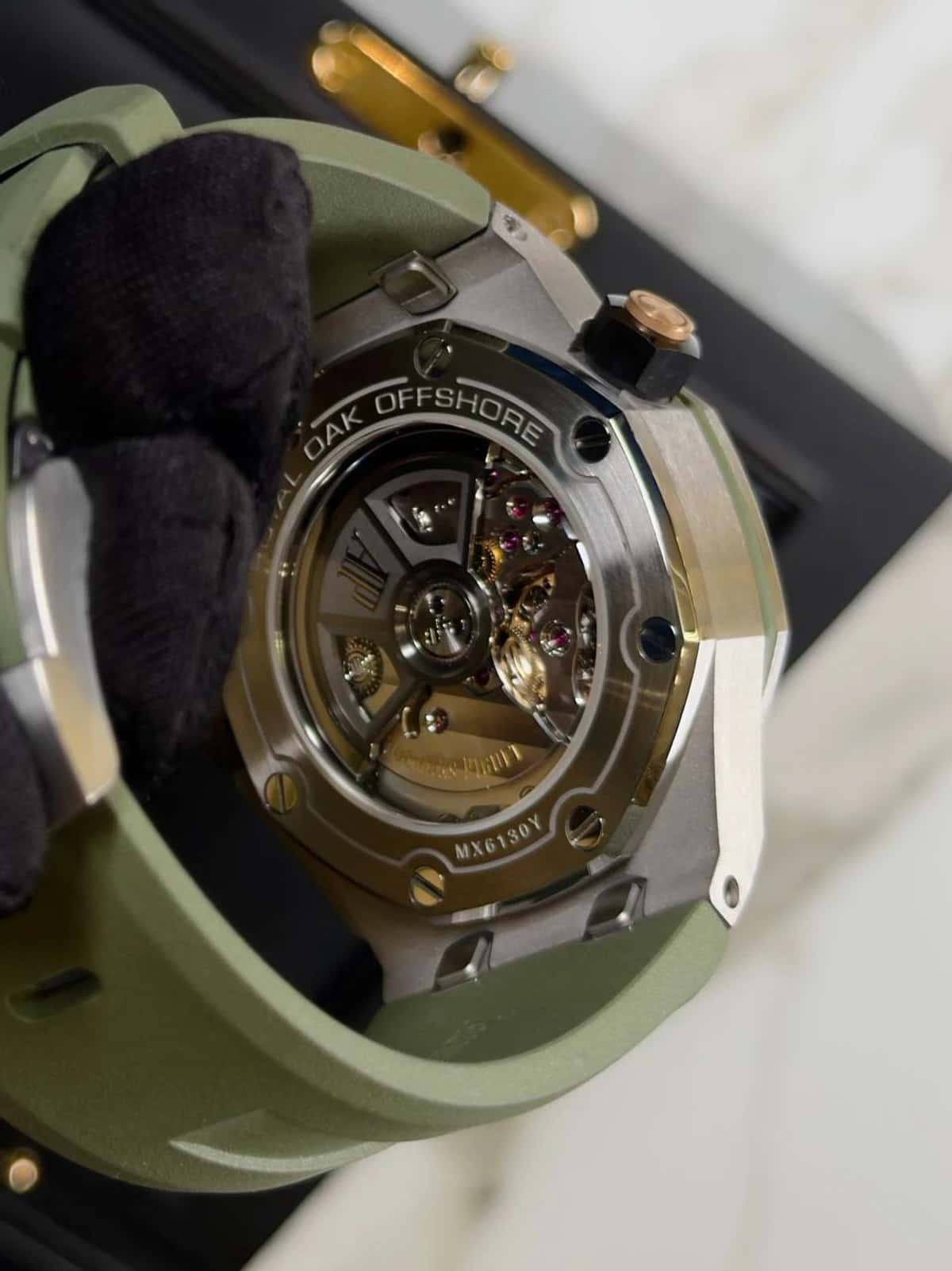 Royal Oak - Thumbnail 21